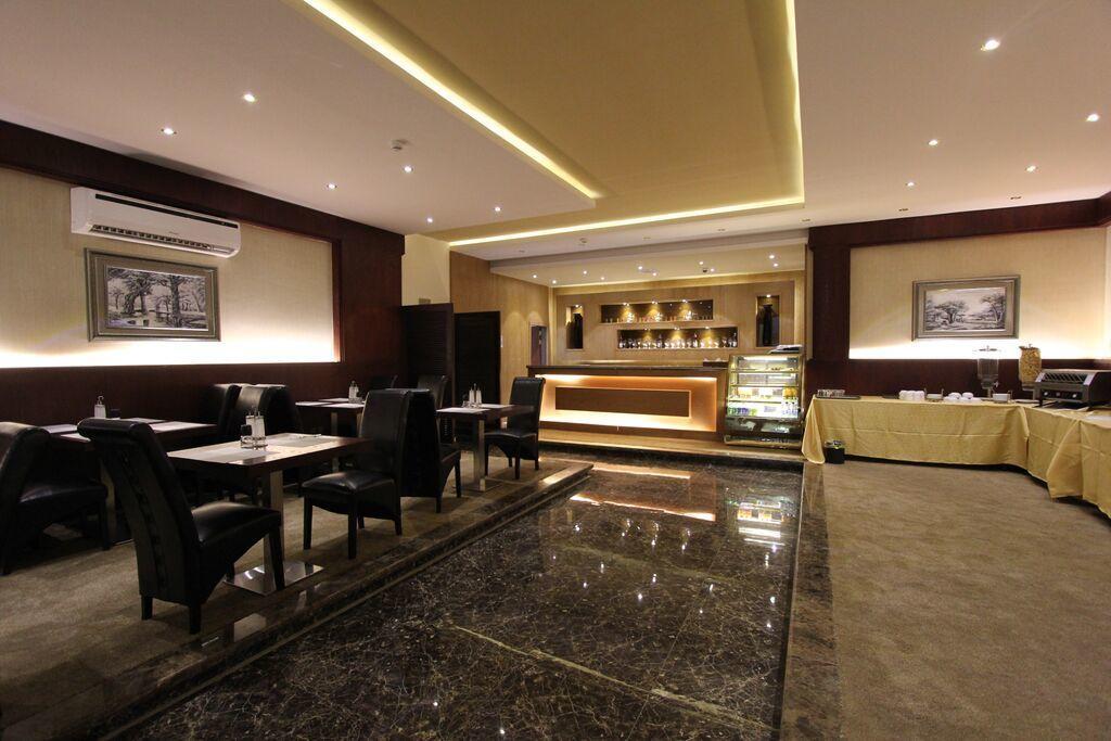 Taleen Granada Hotel Apartments ริยาดห์ ภายนอก รูปภาพ