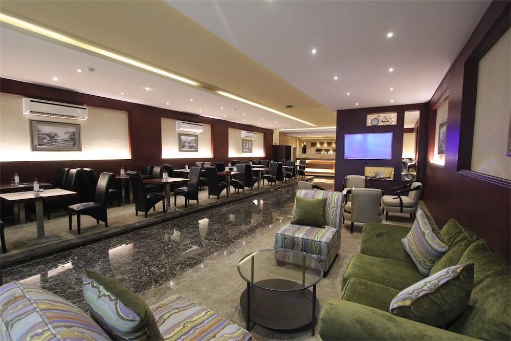 Taleen Granada Hotel Apartments ริยาดห์ ภายนอก รูปภาพ